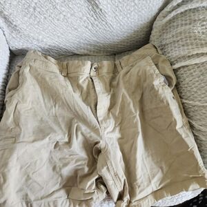 Duluth Trading Co Tan Cargo Shorts Lightweight and Breathable